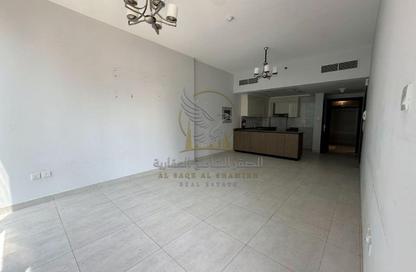 Apartment - 1 - 2 for rent in Al Mamzar - Al Mamzar - Sharjah - Sharjah Apartment - 1 - 2 for rent in Al Mamzar - Al Mamzar - Sharjah - Sharjah