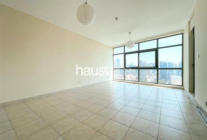 74232039 - Property Image 2