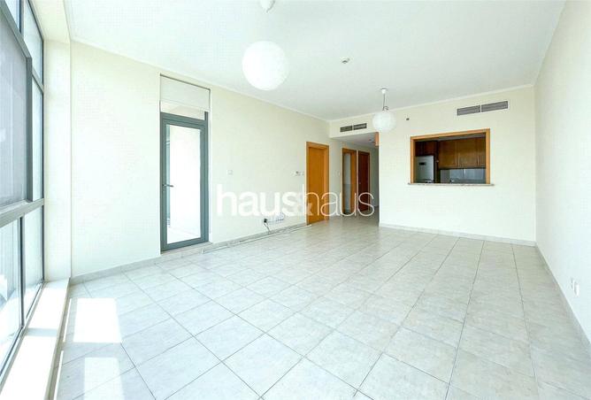 74232039 - Property Image 3