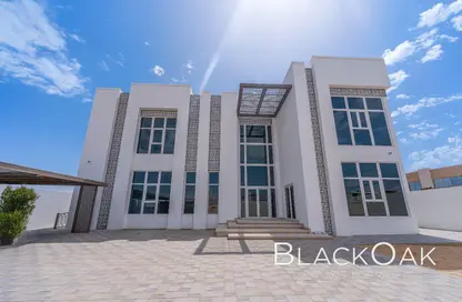 Villa - 5 Bedrooms - 7 Bathrooms for rent in Nad Al Sheba 2 - Nad Al Sheba - Dubai