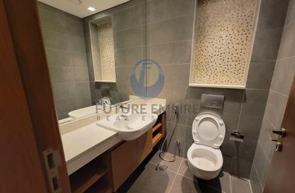 Apartment - 2 Bedrooms - 3 Bathrooms for rent in Airport Road Area - Al Garhoud - Dubai