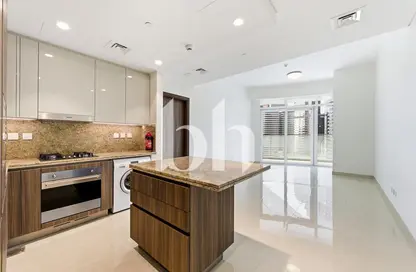 Apartment - 1 Bedroom - 2 Bathrooms for rent in Imperial Avenue - Downtown Dubai - Dubai