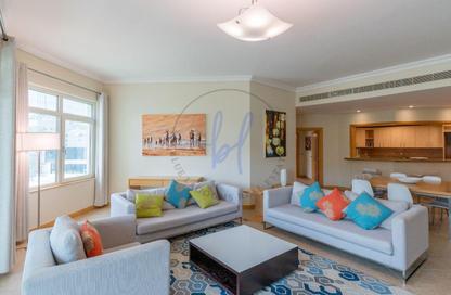 Apartment - 3 Bedrooms - 4 Bathrooms for rent in Al Das - Shoreline Apartments - Palm Jumeirah - Dubai