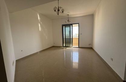 Apartment - 1 Bedroom - 2 Bathrooms for rent in Capital Tower - Al Majaz - Sharjah