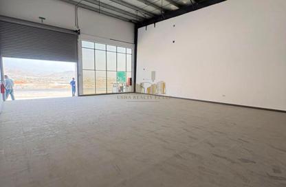 Show Room - Studio - 1 for rent in Al Hayl - Fujairah