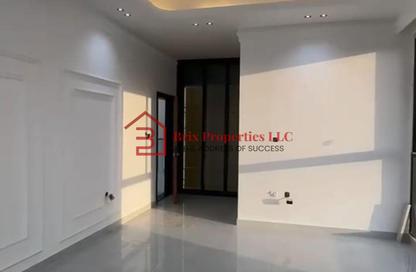 Villa - 5 - 5 for sale in Al Helio 2 - Al Helio - Ajman Villa - 5 - 5 for sale in Al Helio 2 - Al Helio - Ajman