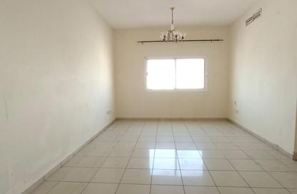 Apartment - 1 - 1 for rent in Jamal Abdul Nasser Street - Al Majaz - Sharjah Apartment - 1 - 1 for rent in Jamal Abdul Nasser Street - Al Majaz - Sharjah