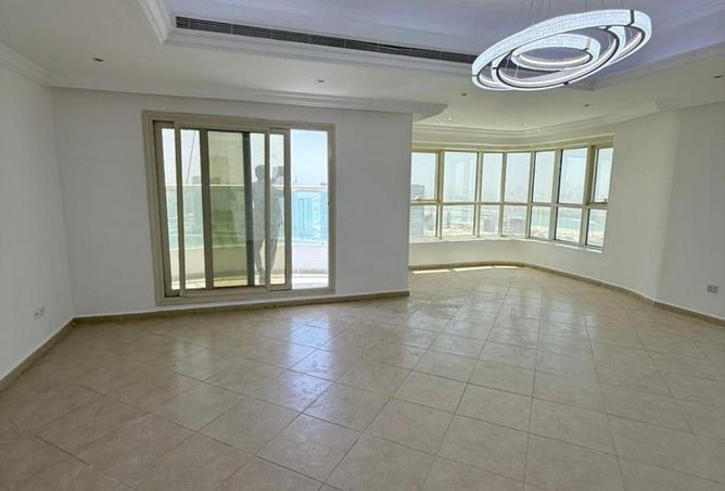 73852799 - Property Image 3