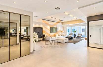 Apartment - 2 - 4 for rent in Emirates Crown - Dubai Marina - Dubai