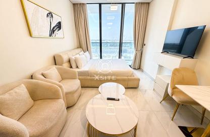 Apartment - Studio for rent in Samana Golf Avenue - Dubai Studio City - Dubai