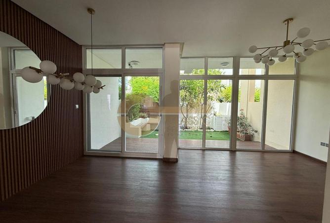 77366922 - صورة العقار 2