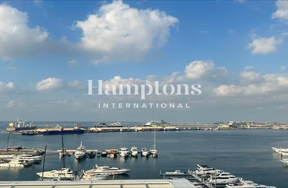 Apartment - 3 - 4 for rent in Seagate Building 1 - Seagate - Mina Rashid - Dubai
