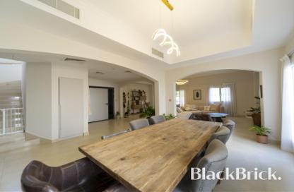 Villa - 3 Bedrooms - 4 Bathrooms for rent in Meadows 1 - Meadows - Dubai Villa - 3 Bedrooms - 4 Bathrooms for rent in Meadows 1 - Meadows - Dubai