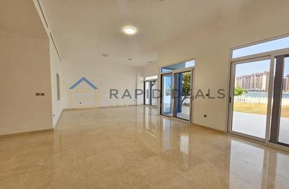 Villa - 5 Bedrooms - 6 Bathrooms for rent in Palma Residences - Palm Jumeirah - Dubai