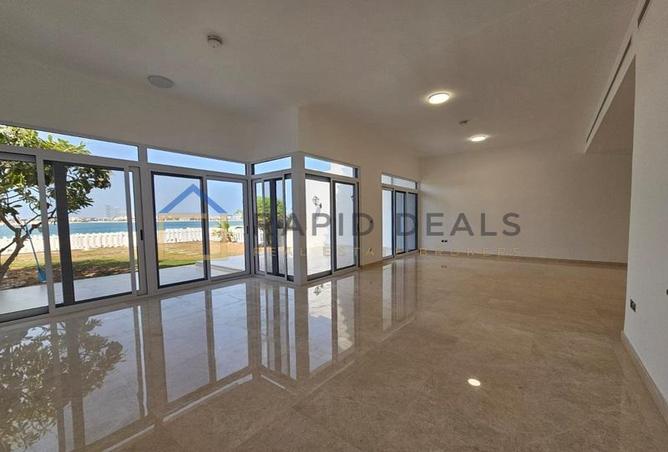103709988 - Property Main Image