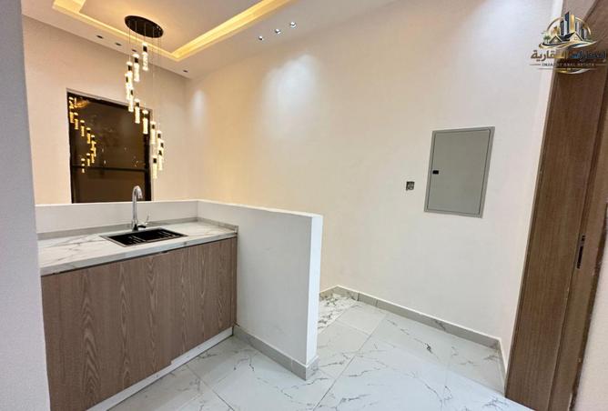 73115945 - Property Image 3