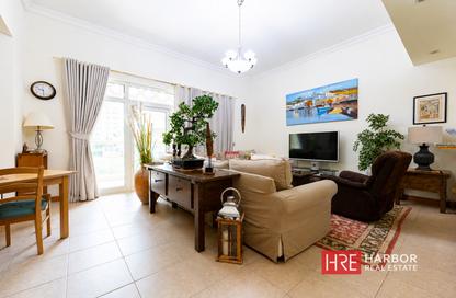 Apartment - 2 Bedrooms - 3 Bathrooms for sale in Al Habool - Shoreline Apartments - Palm Jumeirah - Dubai