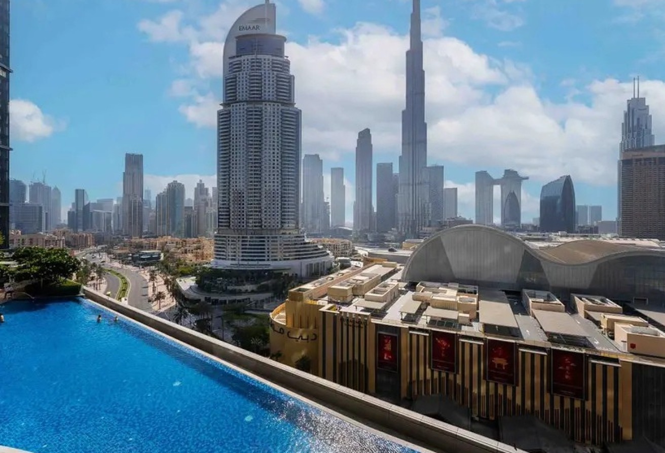 Premium 1BR  | Fountain Views  T2 | Great Location