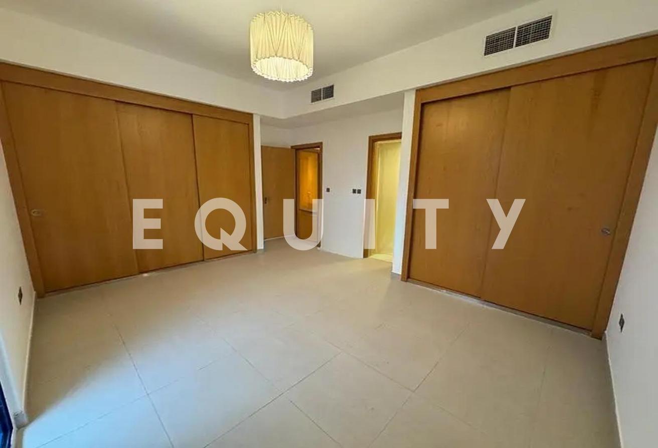 Many Options Available | Vacant Now | 5 Bedrooms photo 18