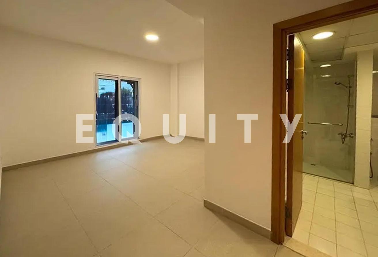 Many Options Available | Vacant Now | 5 Bedrooms photo 15