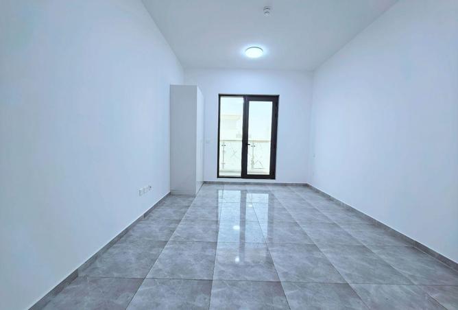 105124102 - Property Image 2