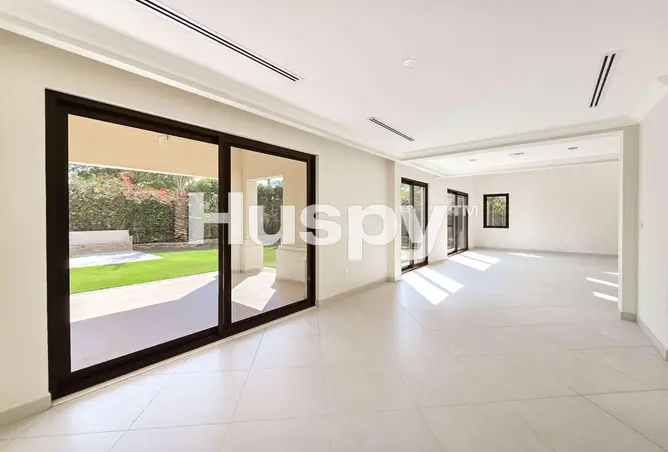 158700905 - Property Image 2