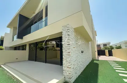 Villa - 3 Bedrooms - 4 Bathrooms for rent in Flora - Damac Hills - Dubai