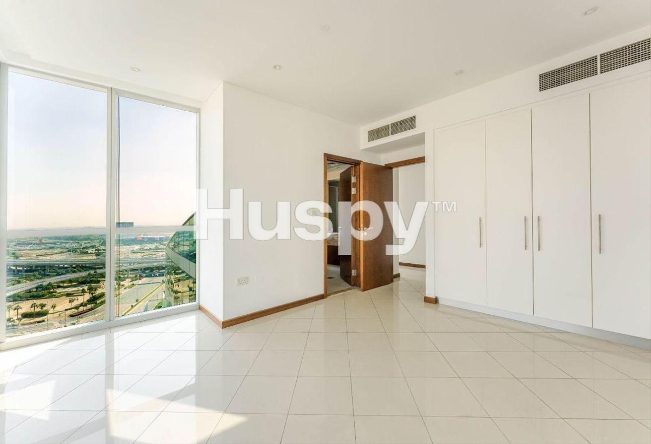 Vacant | Creek and Skyline View | Unfurnished photo 7