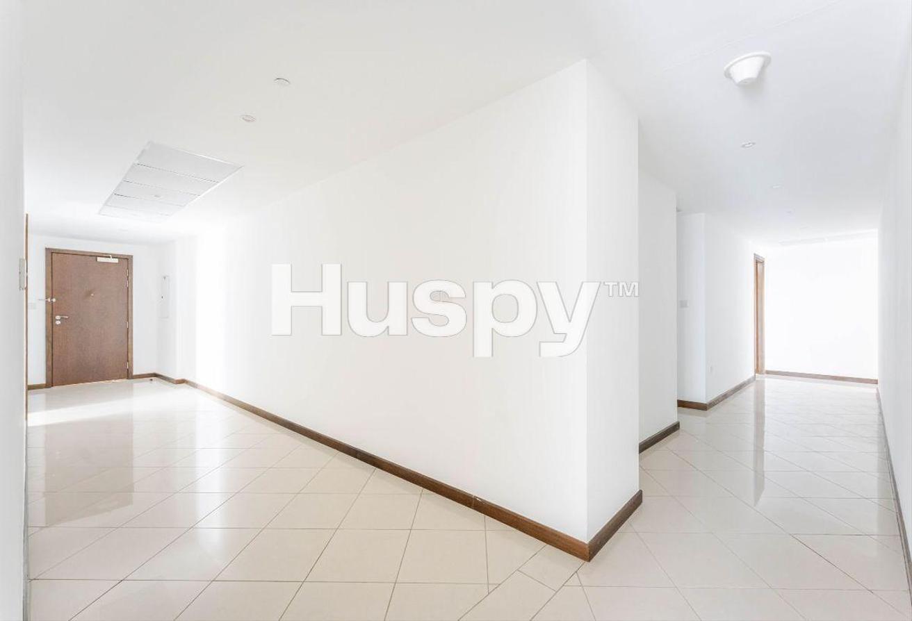 Vacant | Creek and Skyline View | Unfurnished photo 6
