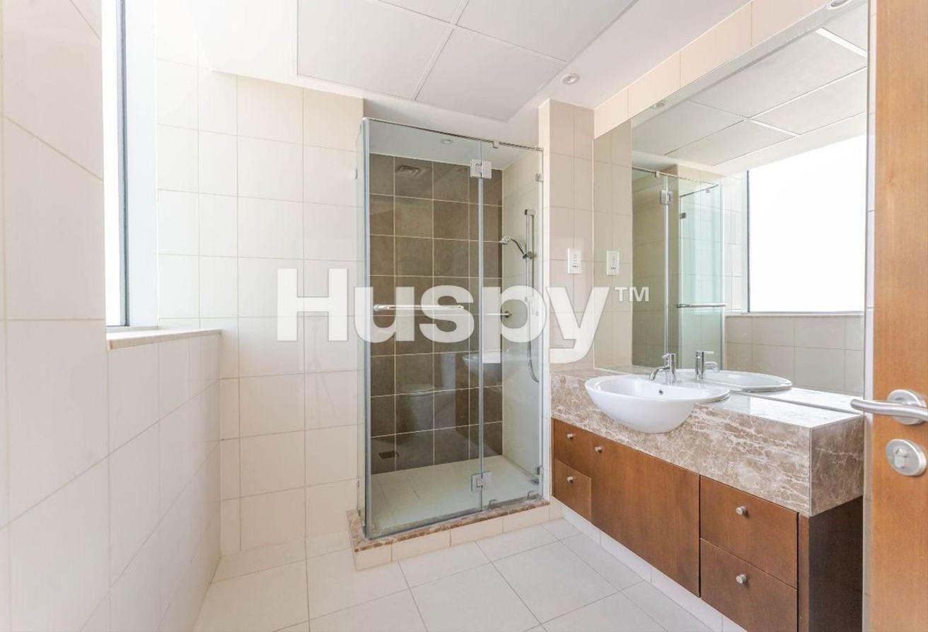 Vacant | Creek and Skyline View | Unfurnished photo 15