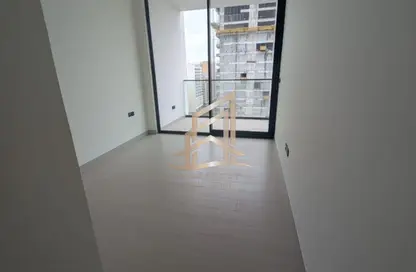 شقة - غرفة نوم - 2 حمامات للايجار في بن غاطي عنبر - منطقة 11 - قرية جميرا الدائرية - دبي