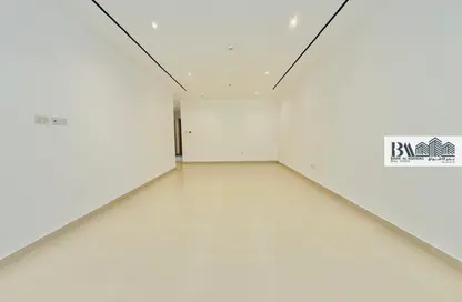 شقة - 2 غرف نوم - 4 حمامات للايجار في مبنى Q2 - منطقة القصيص السكنية - القصيص - دبي