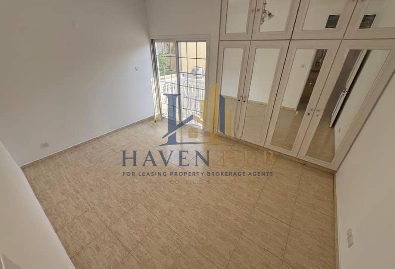 5 BR Villa with Landscaped Garden in Al Safa photo 12