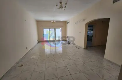 Apartment - 2 Bedrooms - 2 Bathrooms for rent in Oud Metha - Bur Dubai - Dubai