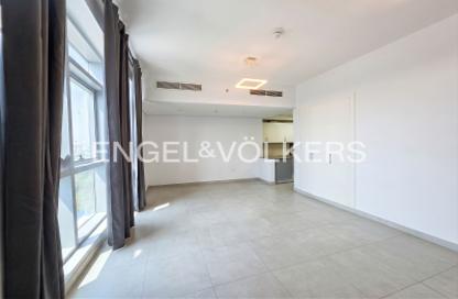 Apartment - Studio - 1 for rent in Paradise View 1 - Majan - Dubai