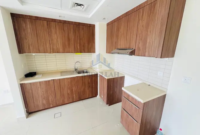 163719402 - Property Image 3
