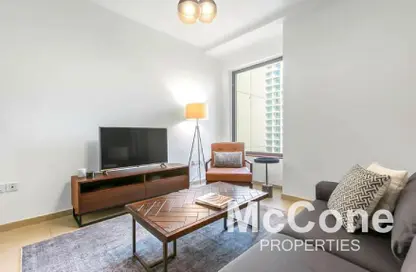 شقة - غرفة نوم - 2 حمامات للايجار في مرجان 1 - مرجان - جميرا بيتش ريزيدنس - دبي