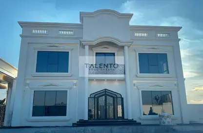 Villa - 5 Bedrooms - 6 Bathrooms for rent in Al Aweer 1 - Al Aweer - Dubai