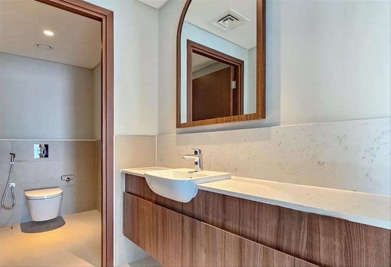 PENTHOUSE | HIGH FLOOR| CREEK TOWER VIEW photo 11