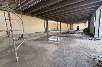 Warehouse - Studio - 1 Bathroom for rent in Umm Al Thuoob - Umm Al Quwain