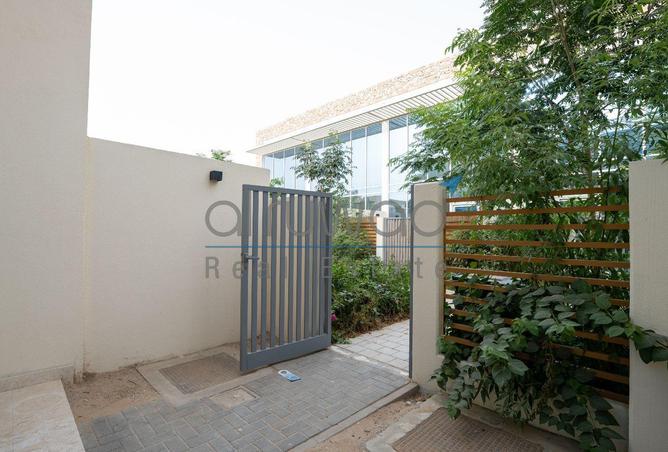 Modern Townhouse | 1 Bed | Gated Community Living — photo 2