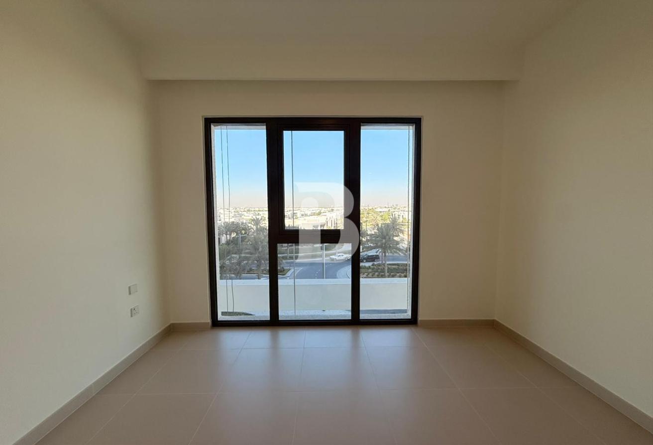 Brand New | Low Floor | Prime Location photo 9