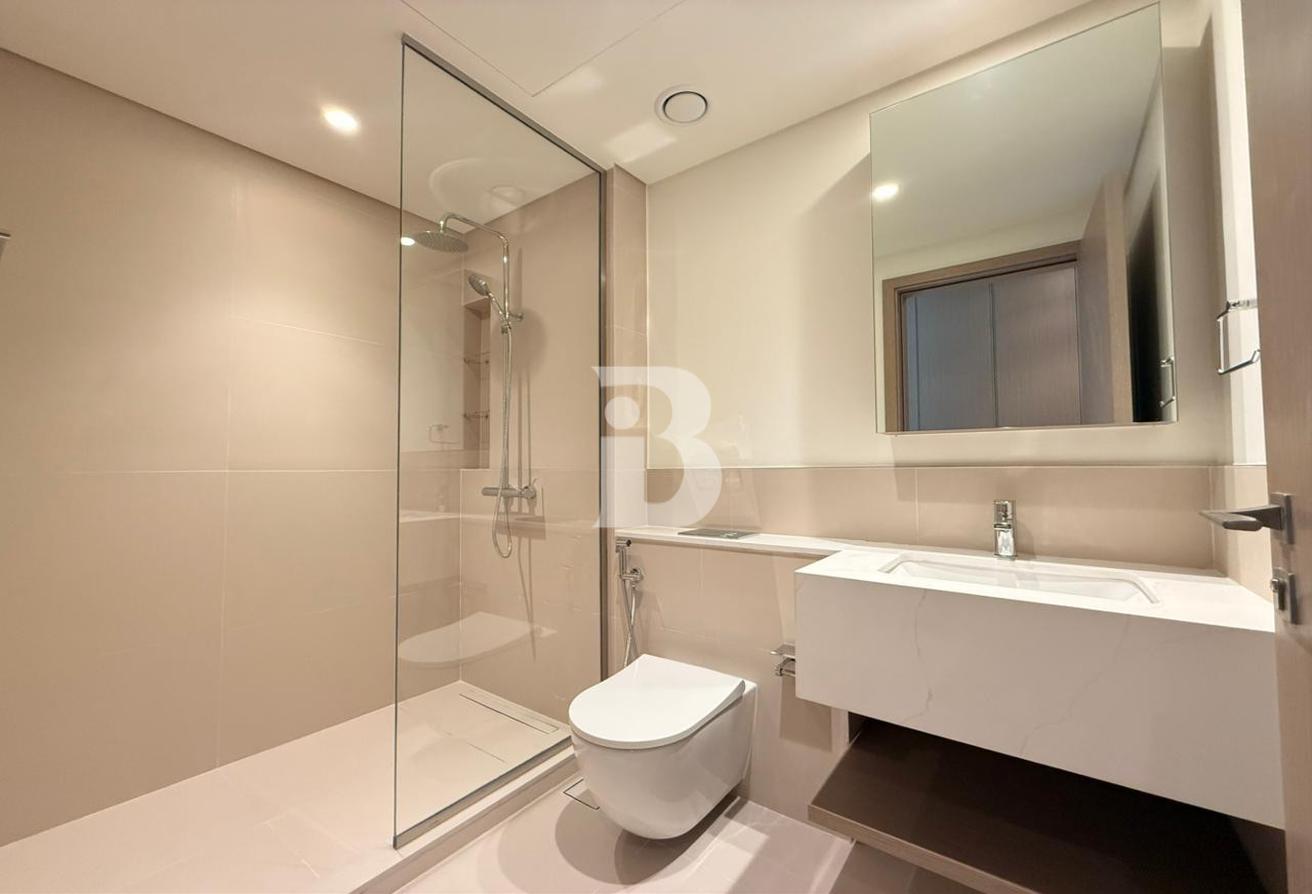 Brand New | Low Floor | Prime Location photo 11