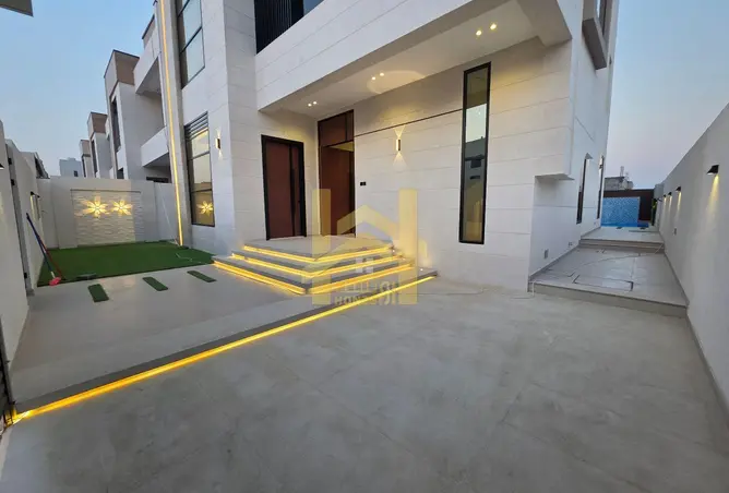 154167010 - Property Image 3