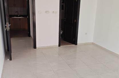 Apartment - 1 - 2 for rent in Al Majaz 3 - Al Majaz - Sharjah