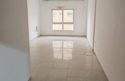 Apartment - 1 - 2 for rent in Al Majaz 3 - Al Majaz - Sharjah
