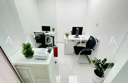 مكتب - غرفة نوم - 1 حمام للايجار في ريم ريزدنسي - الكرامة - دبي