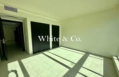 Apartment - 2 Bedrooms - 2 Bathrooms for rent in Al Majara 5 - Al Majara Towers - Dubai Marina - Dubai