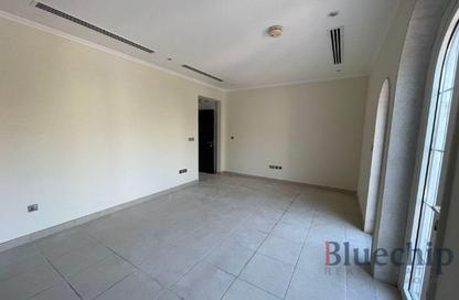 Villa - 3 Bedrooms - 4 Bathrooms for rent in District 8 - Jumeirah Park - Dubai Villa - 3 Bedrooms - 4 Bathrooms for rent in District 8 - Jumeirah Park - Dubai