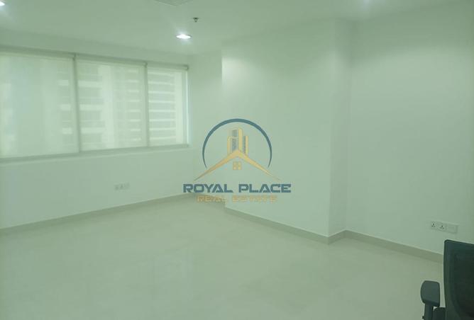 73858384 - صورة العقار 3